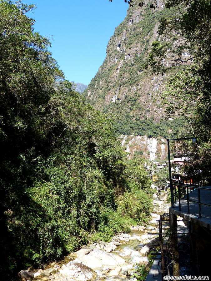 aguas calientes 001